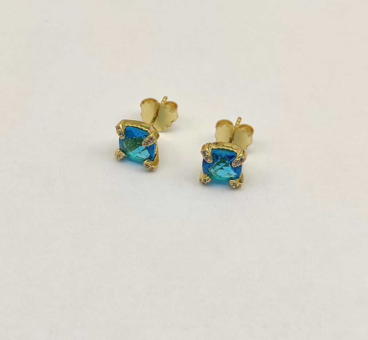 DY blue earrings