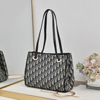 CD Tote