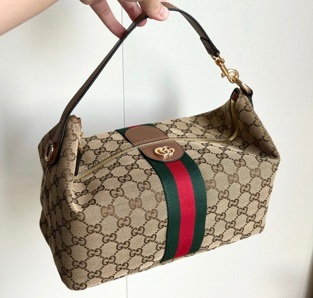 G G Toiletry Bag