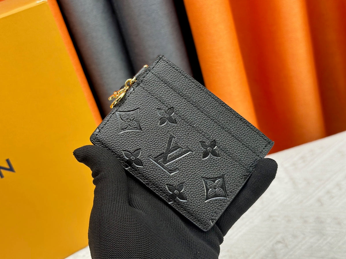 L V black embossed Card Holder (1:1/MQ)