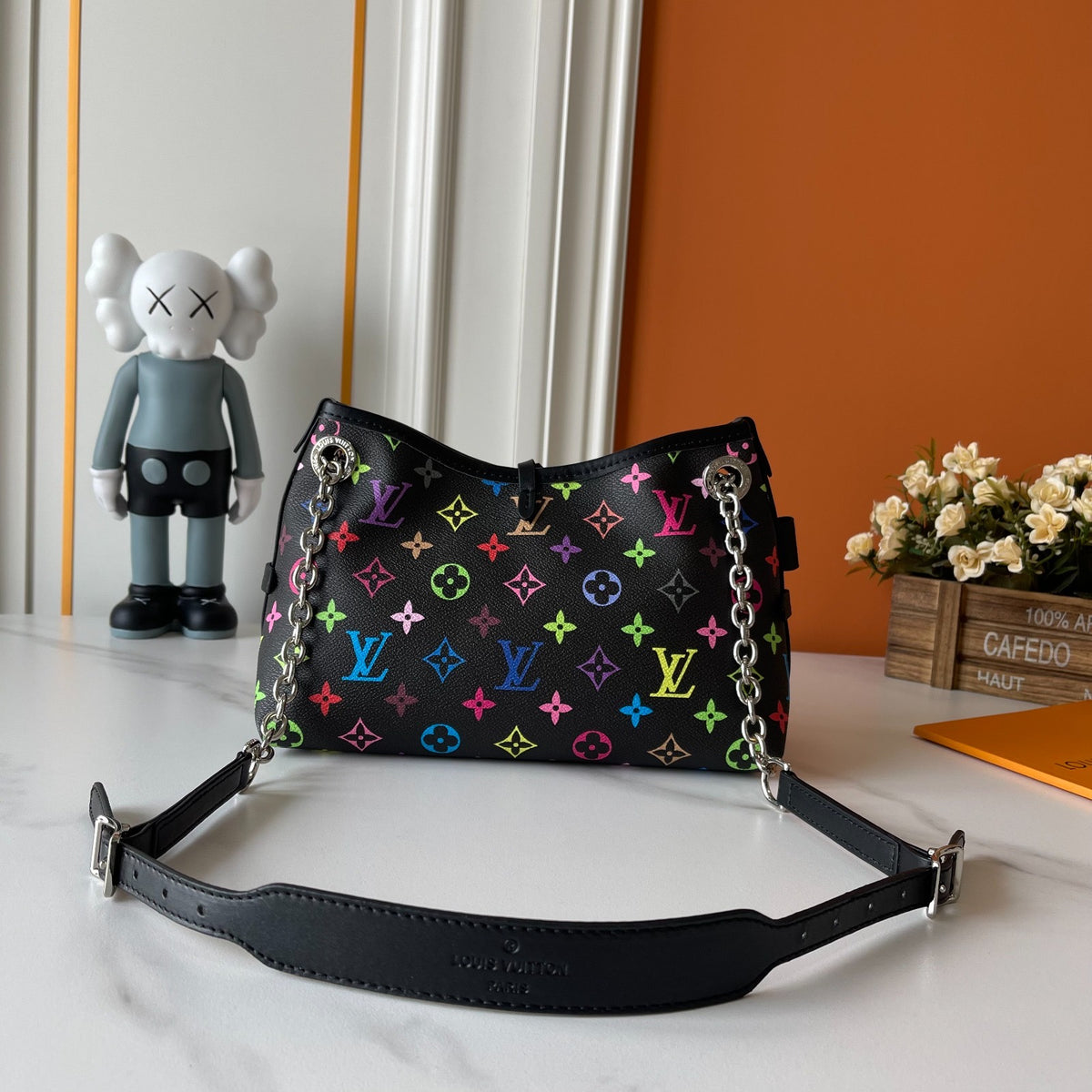 LV CARRYALL (BRWN / BLK / WHITE / BLK MULTI)