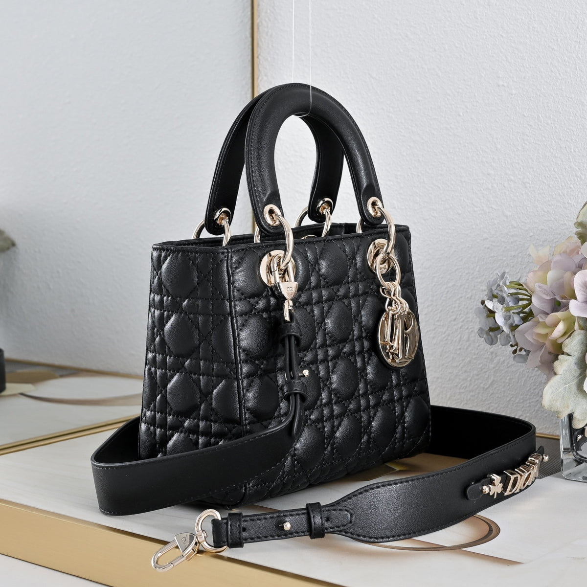 CD Black Mini