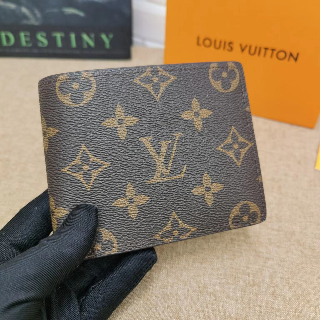 L V (MQ) Men’s Wallet