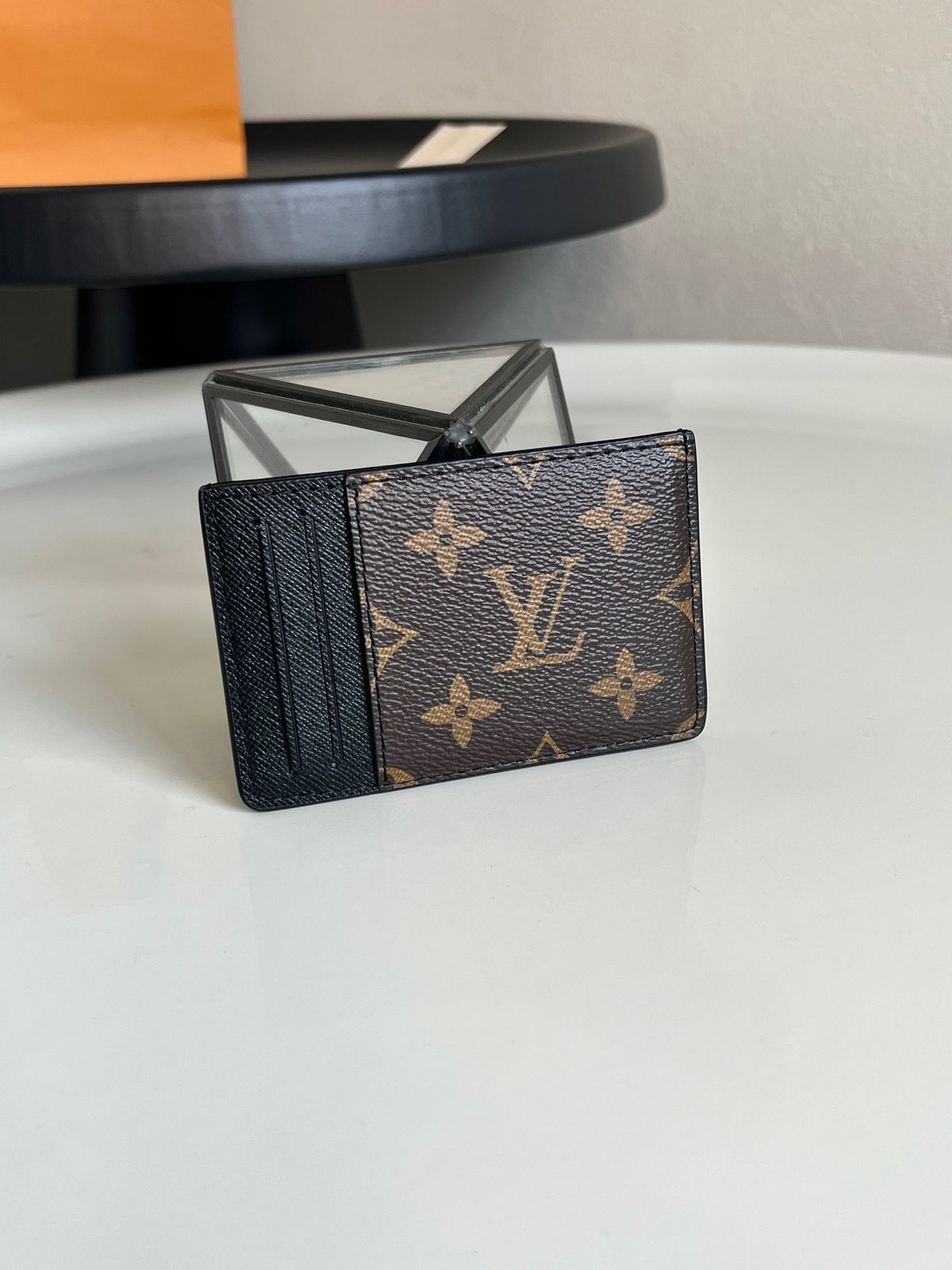 L V NEO CARD HOLDER BLACK
MQ